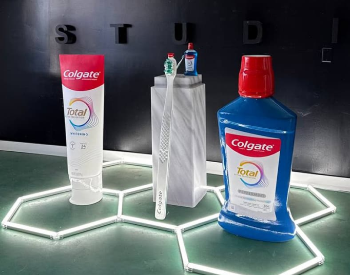 Colgate — Large-scale branded product display, view 2
